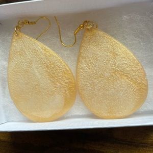 Earrings handmade with Resin